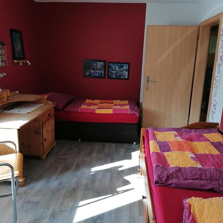 Ferienwohnung Hella ฮิมเมลพ์ฟอร์ท ภายนอก รูปภาพ